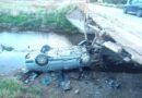 Carhué: Automóvil volcó en la zona del puente cercano al Molino