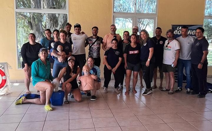 🌊PRÁCTICAS DE ALUMNOS Y ALUMNAS DE LA ESCUELA DE GUARDAVIDAS DE TRES LOMAS EN COCHICÓ 🌊