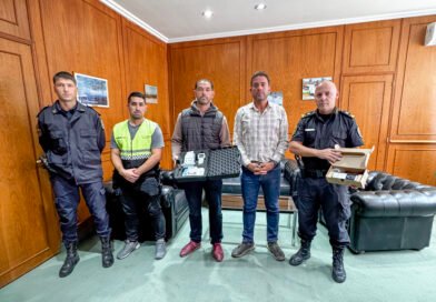 SE ENTREGARON NUEVOS EQUIPOS DE CONTROL A LA POLICÍA Y SE RECORRIÓ EL CENTRO DE MONITOREO