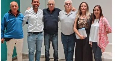 «Reunión por mejoras laborales y salariales en el Municipio de Tres Lomas»