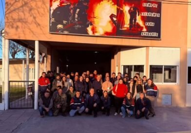 Bomberos Voluntarios de Tres Lomas CAPACITACIÓN MENSUAL