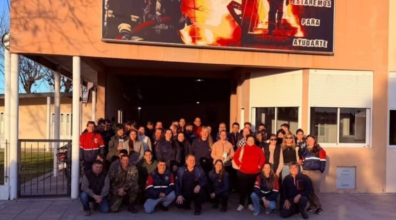 Bomberos Voluntarios de Tres Lomas CAPACITACIÓN MENSUAL