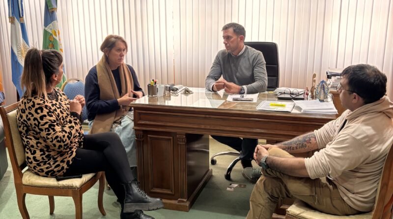 EL MUNICIPIO Y EL SINDICATO MANTIENEN EL DIÁLOGO Y EL TRABAJO CONJUNTO