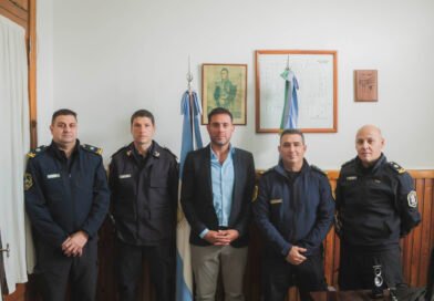EL INTENDENTE LUCIANO O. SPINOLO SAYAGO PARTICIPÓ DEL RECAMBIO DE AUTORIDADES EN LA JEFATURA DEPARTAMENTAL DE SEGURIDAD TRES LOMAS
