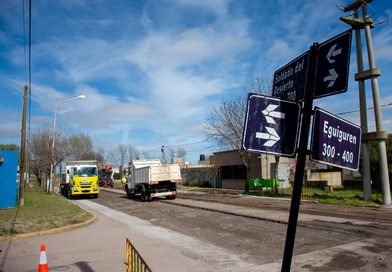 SE INICIÓ EL FRESADO DE LA CALLE SOLDADO DEL DESIERTO EN GARRÉ: ES LA PRIMERA ETAPA DE UN PROYECTO INTEGRAL DE RECUPERACIÓN
