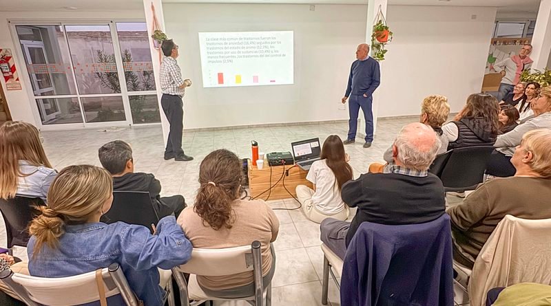 CHARLA ABIERTA A LA COMUNIDAD SOBRE TRASTORNOS DE ANSIEDAD Y ESTRÉS