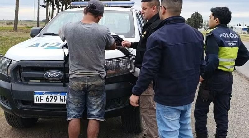Trenque Lauquen: ROBÓ UN AUTO EN TRENQUE LAUQUEN Y TERMINÓ APREHENDIDO EN PELLEGRINI TRAS UN RÁPIDO OPERATIVO CERROJO