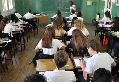 Estudiantes bonaerenses podrán formarse y certificar saberes vinculados al mundo del trabajo antes de terminar la secundaria