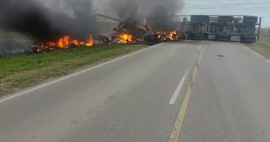 ❗️⚠️ Dos muertos en un choque e incendio de dos camiones en la ruta 1