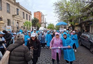 LOS PEREGRINOS AVANZAN RUMBO A LUJÁN BAJO LA LLUVIA 💪🙏